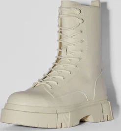 BERSHKA Boots & Støvler Snørestøvler Mænd Offwhite